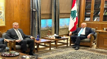 أزمة الطاقة بلبنان.. نبيه بري يبحث التعاون البترولي مع الوزير المصري في بيروت